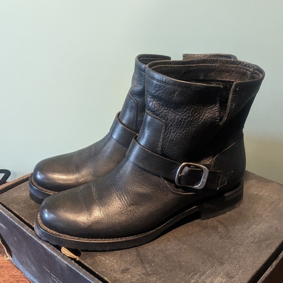 Frye Veronica Bootie size 11 Black - Picture 2 of 8